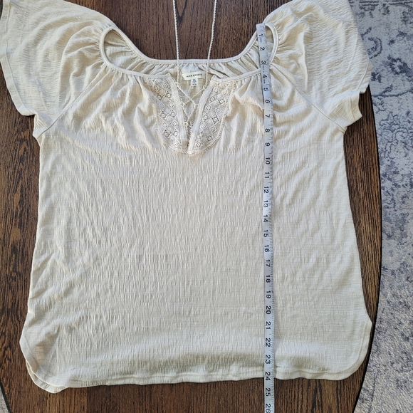 Max Studio Light Tan Yoke Lace Up Top with Flutter Sleeves Size Women's XL - Picture 11 of 13